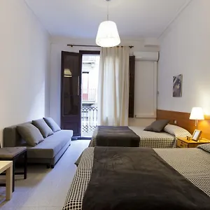 Gasthof Dragonflybcn, Barcelona